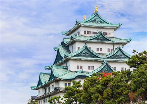 清洲城 食べ歩き - 歴史と食の交差点を探る