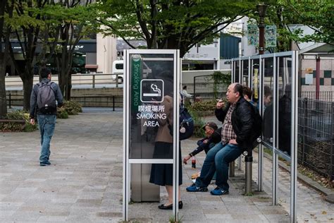 東京駅 喫煙所 ホーム 未来の都市生活における喫煙文化の変遷